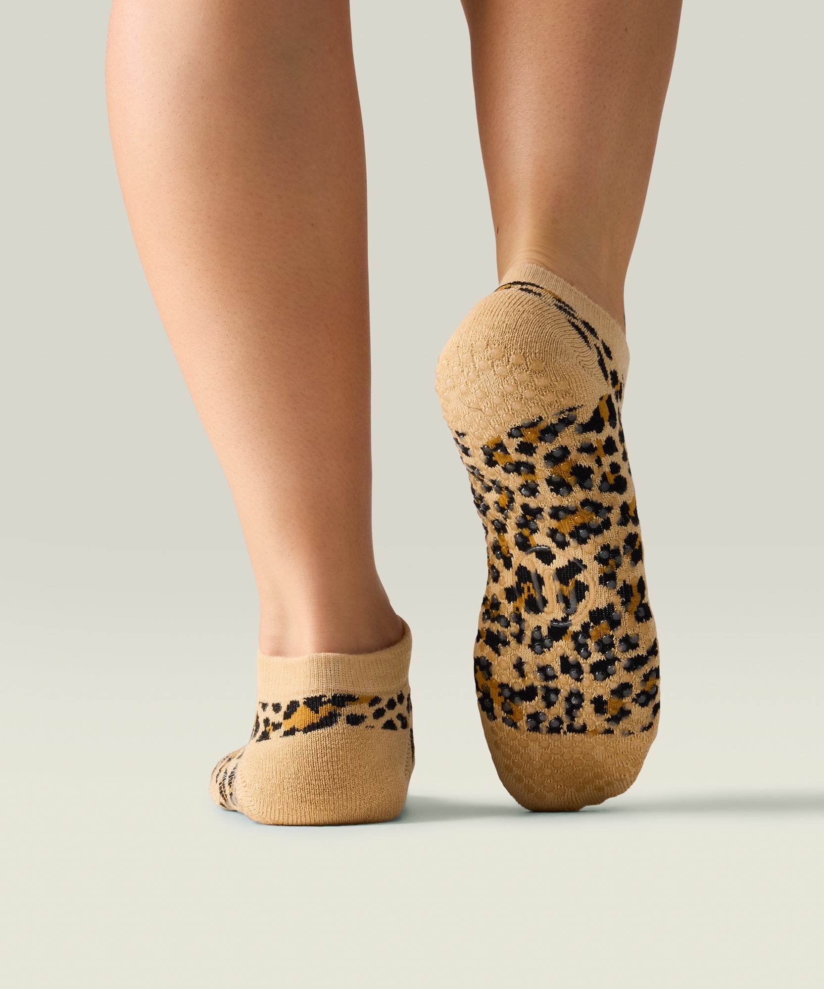 Classic Low Rise Grip Socks - Safari Spots