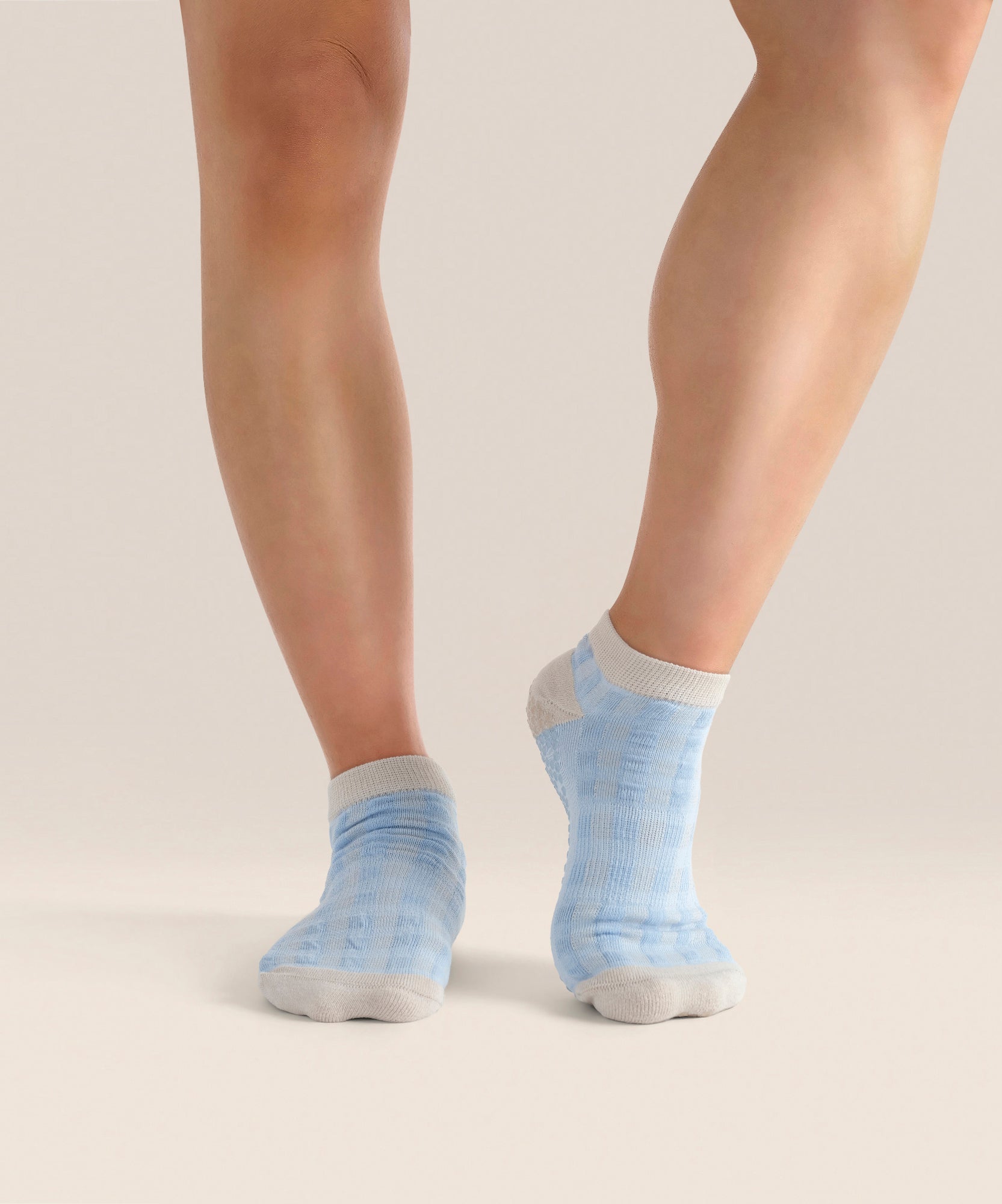 Classic Low Rise Grip Socks - Bluebelle Gingham