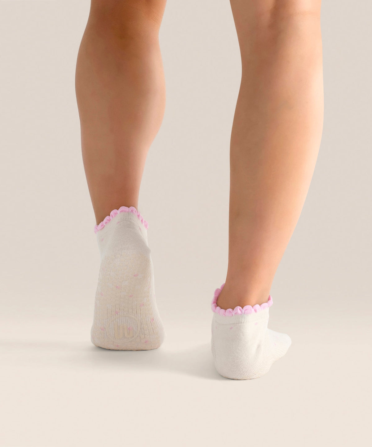 Low Rise Grip Socks - Fondant Spots