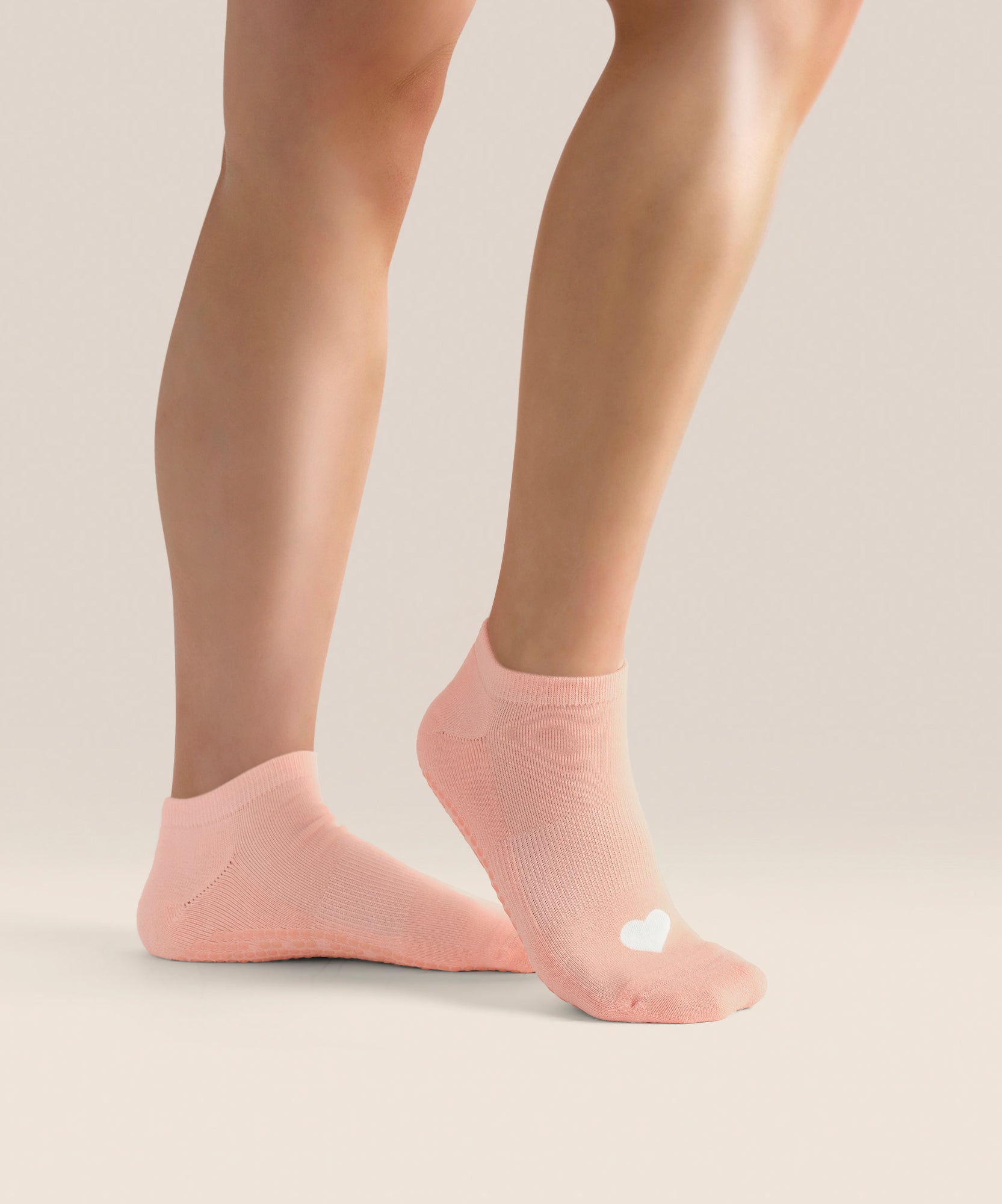Low Rise Grip Socks - Strawberry Heart