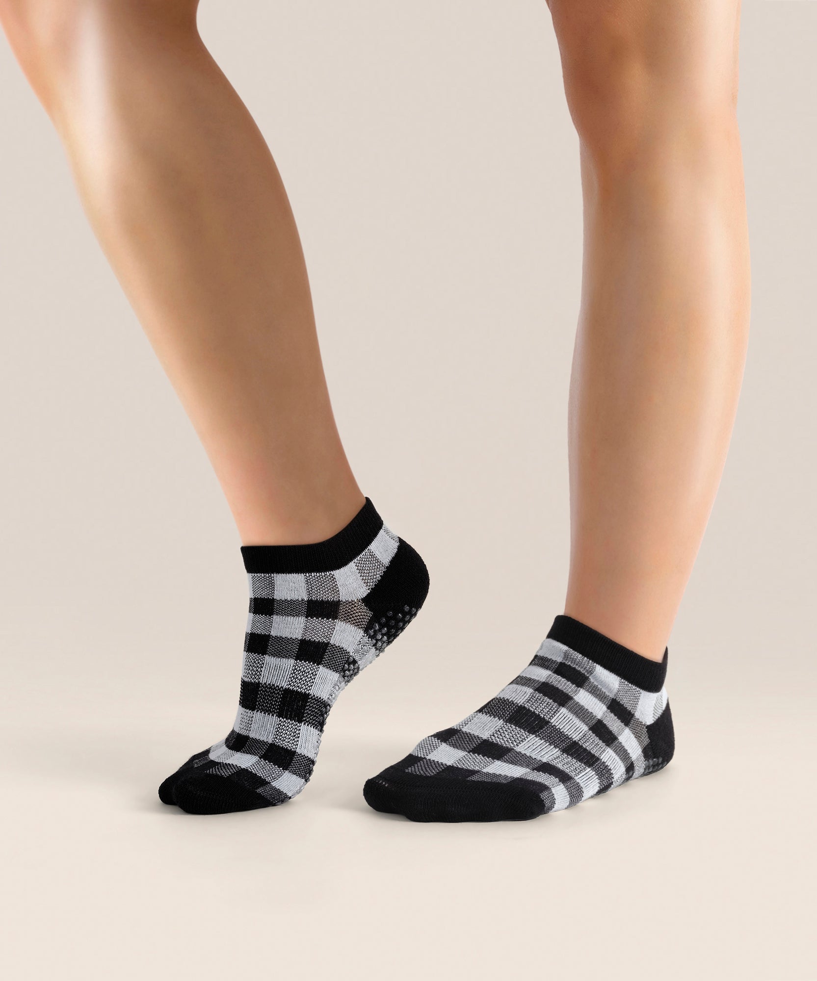 Low Rise Grip Socks - Monochrome Gingham