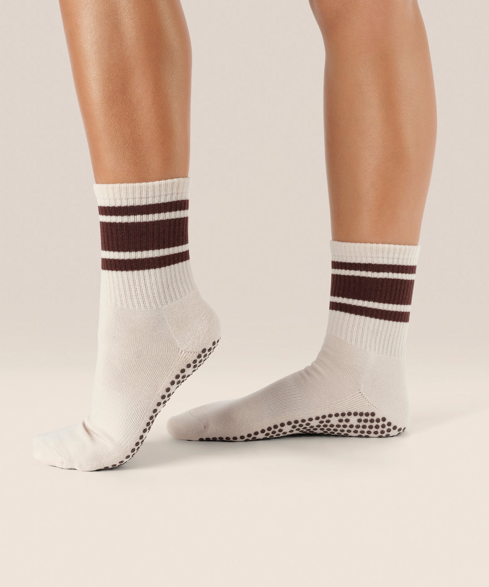 Crew Non Slip Grip Socks - Oat Espresso Stripe