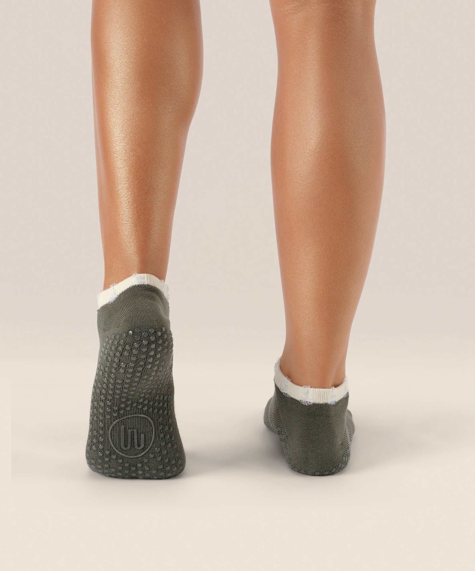 Low Rise Grip Socks - Khaki Edge