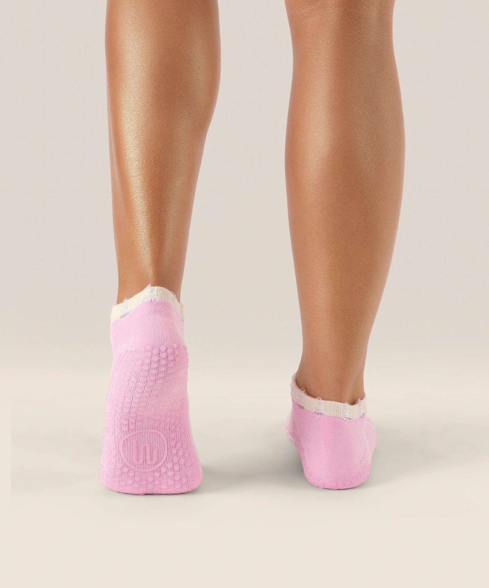 Low Rise Grip Socks - Cool Pink