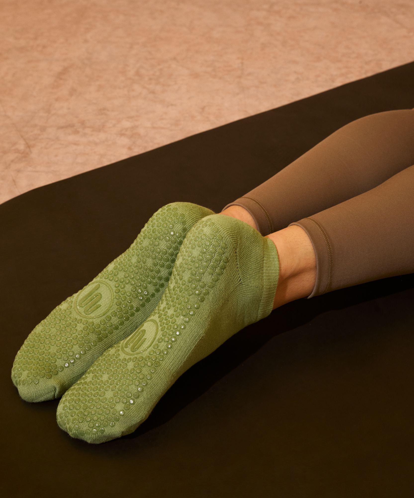 Classic Low Rise Grip Socks - Eucalyptus.