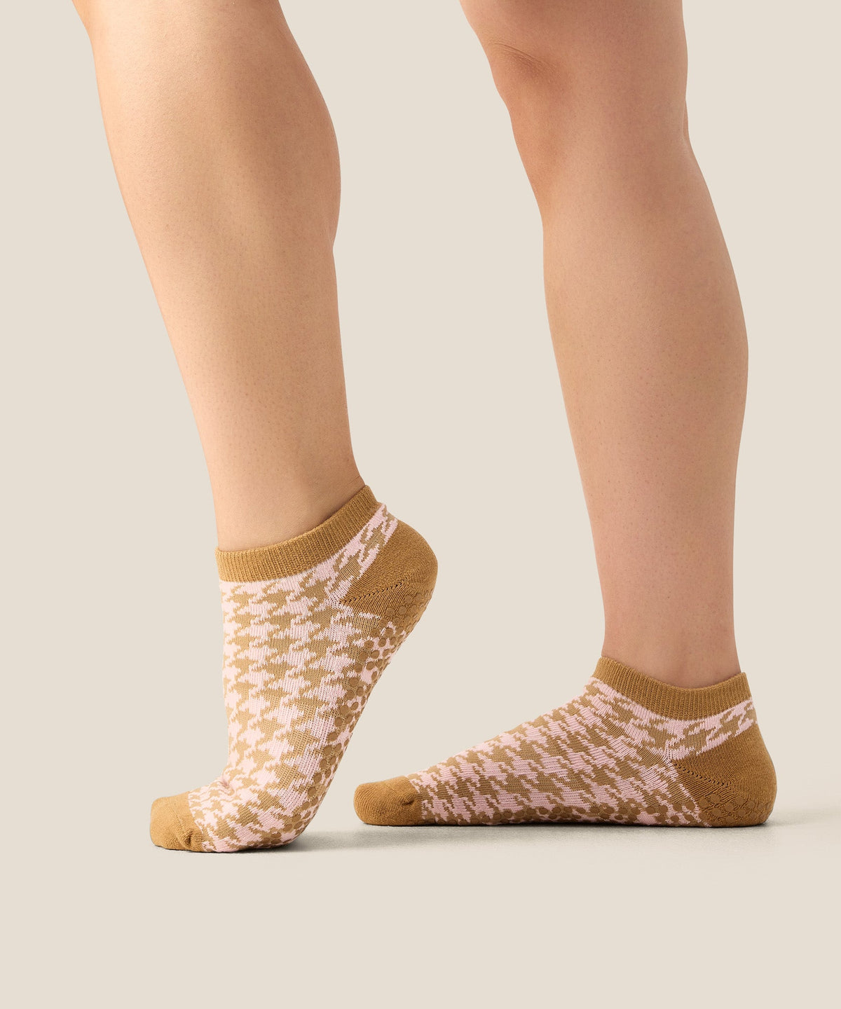Low Rise Grip Socks - Houndstooth Blush