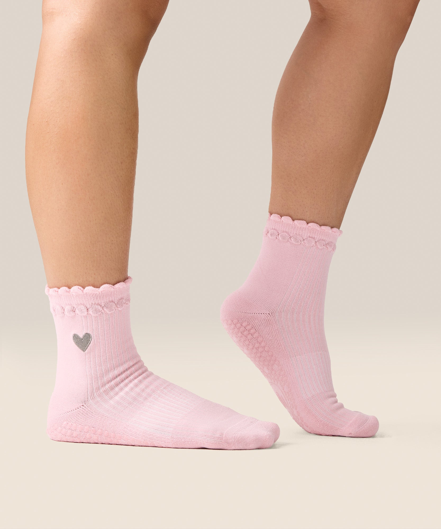 Crew Non Slip Grip Socks - Heart Ruffle Pink