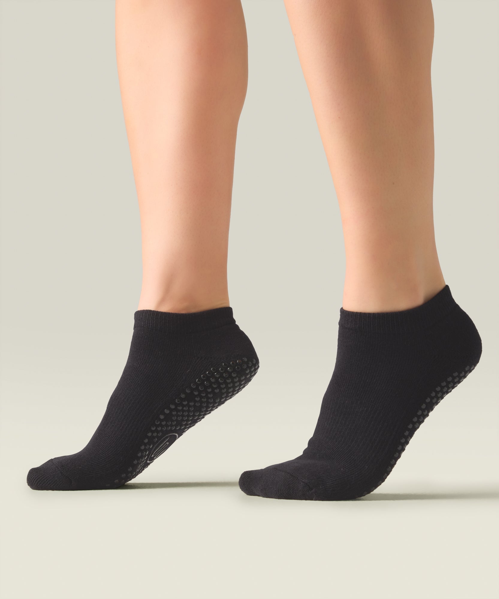 Classic Low Rise Grip Socks - Classic Black