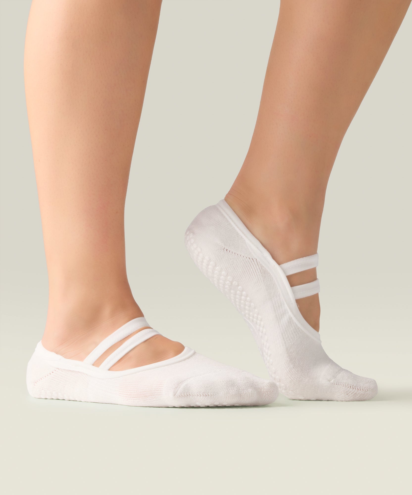 Ballet Non Slip Grip Socks - Ivory