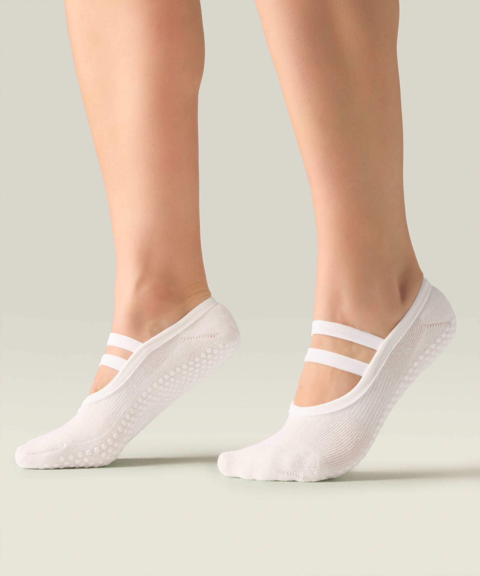 Ballet Non Slip Grip Socks - Ivory