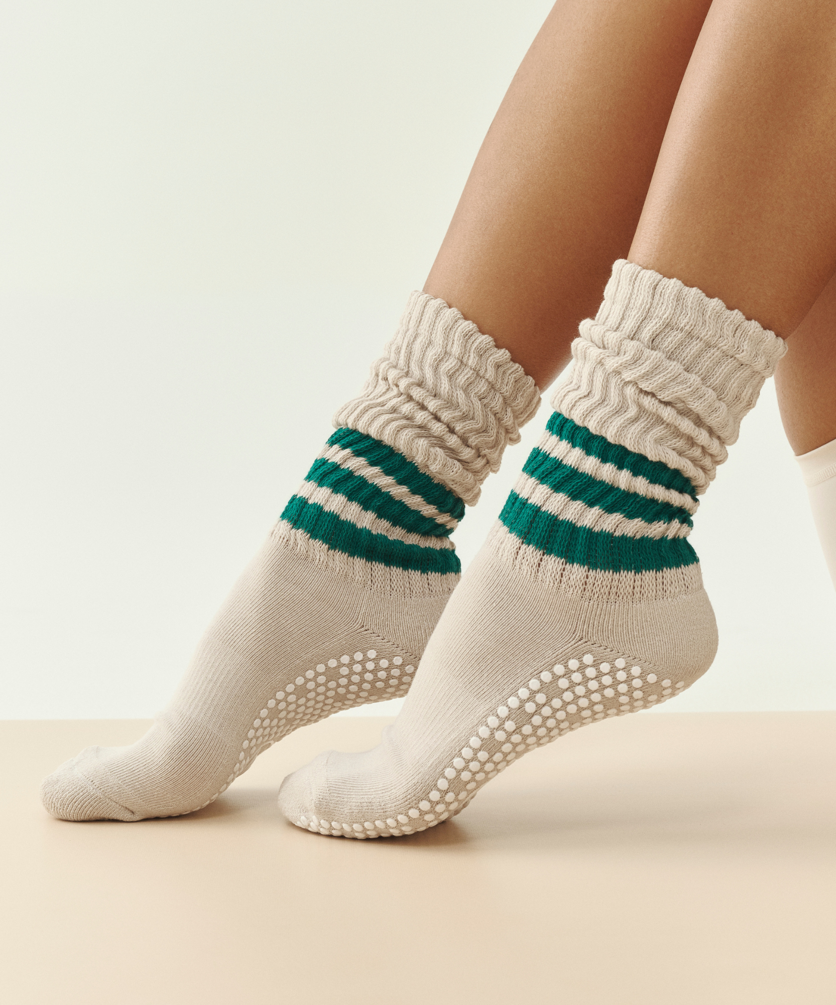 Scrunch Non Slip Grip Socks - Oat Emerald Stripe Slouch