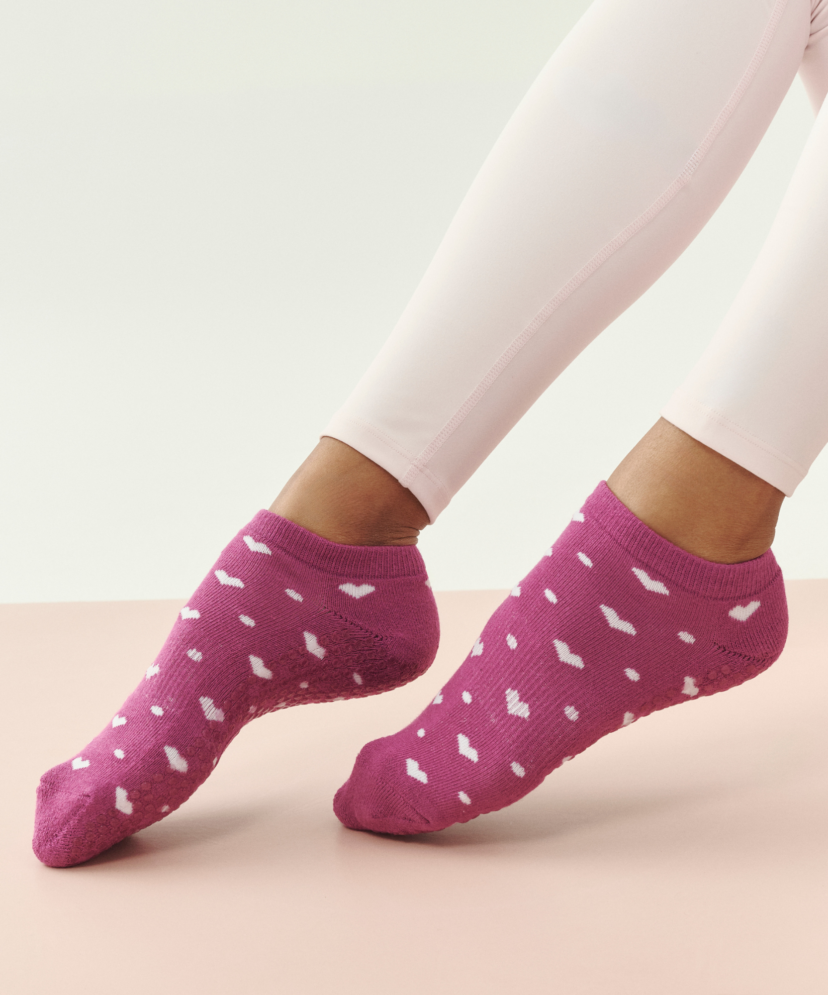 Low Rise Grip Socks - Speckled Fuchsia