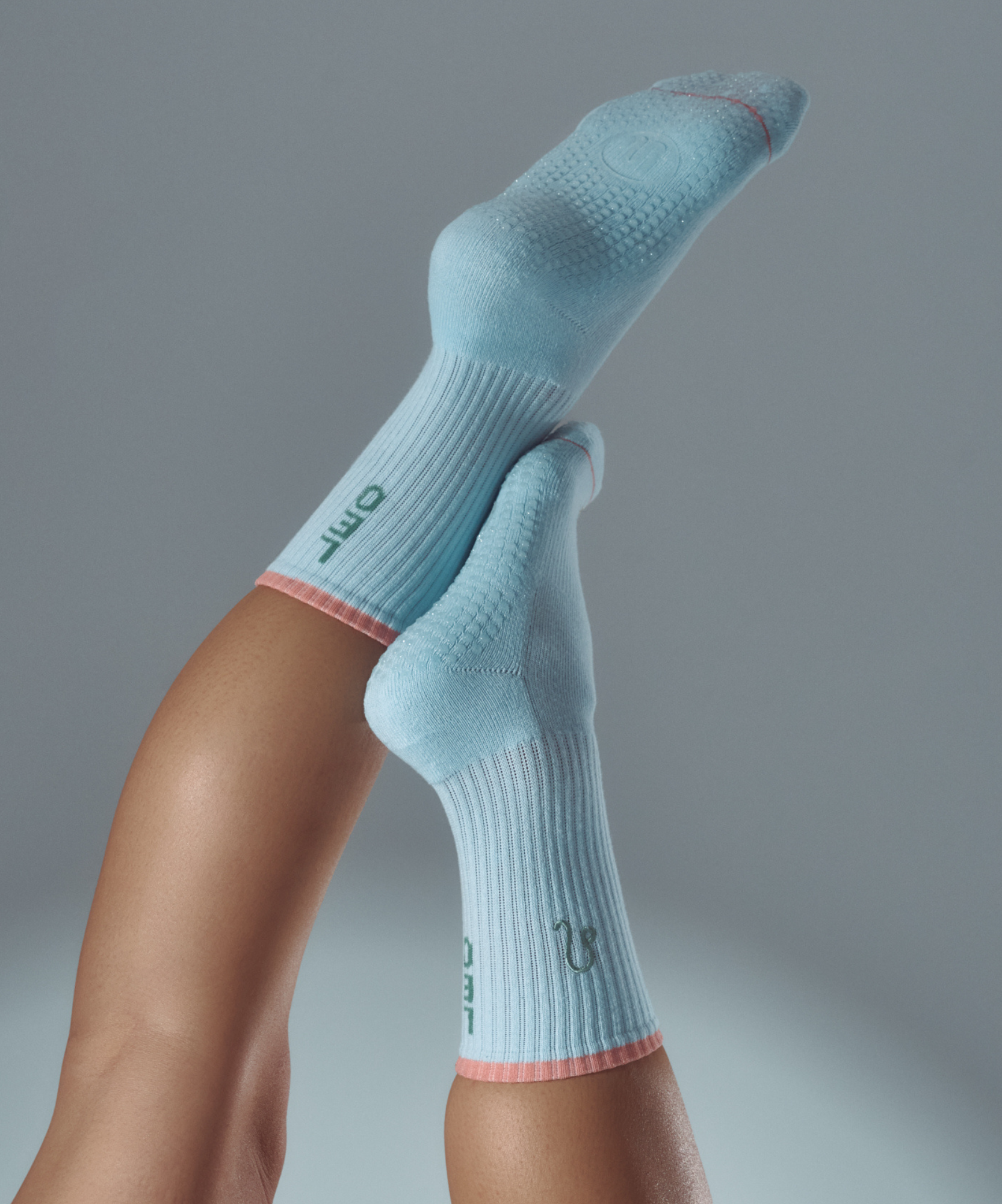 Crew Non Slip Grip Socks - Leo - Large